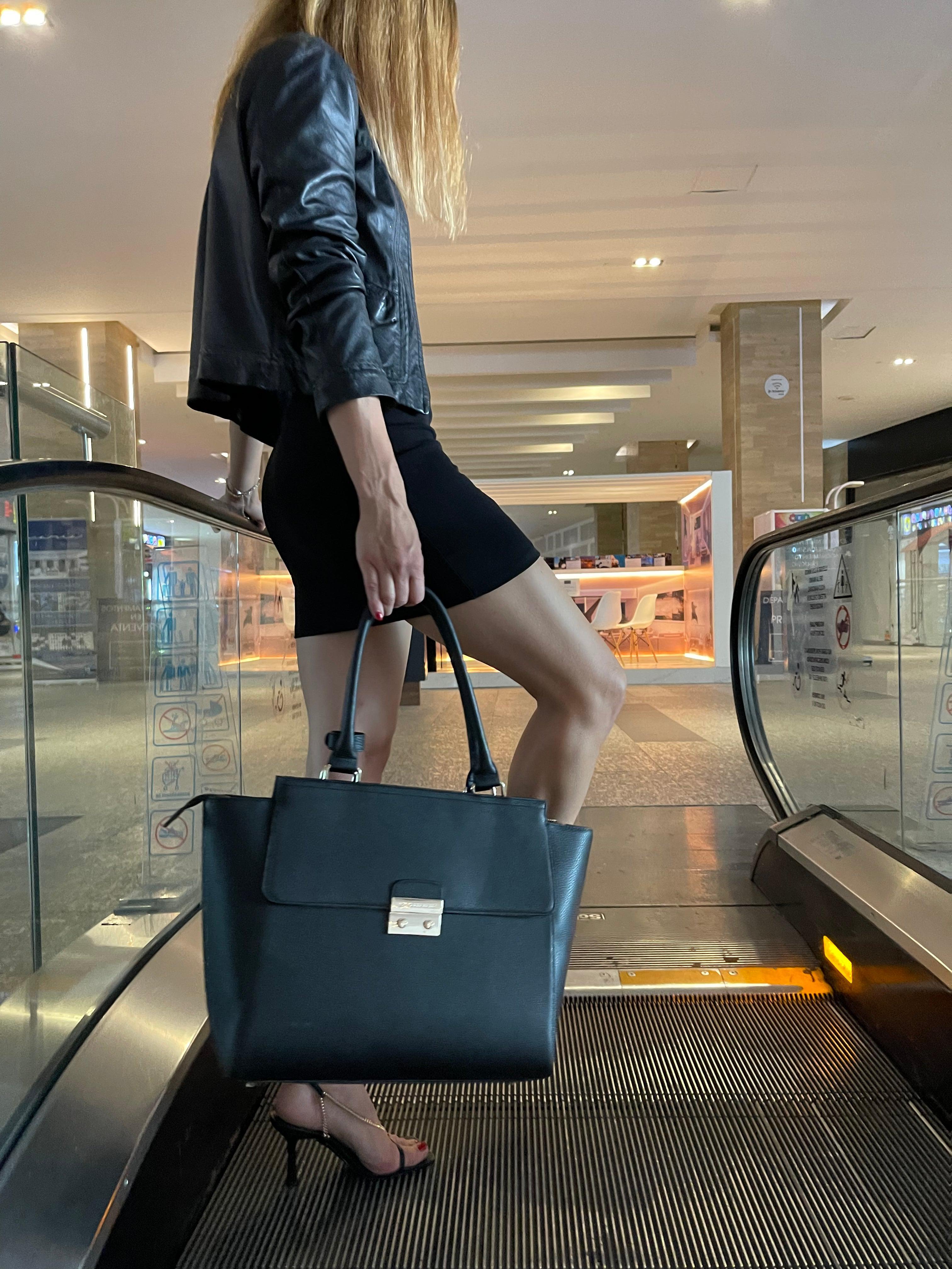 14" DANIELLE Designer Laptop Handbag | PEBBLE LEATHER | CHAMPAGNE GOLD | PRE ORDER - LATE JUNE DELIVERY-Laptop bag-CODE REPUBLIC-Black-CODE REPUBLIC laptop bags womens laptop bags laptop handbags ladies laptop bags laptop carrying bags